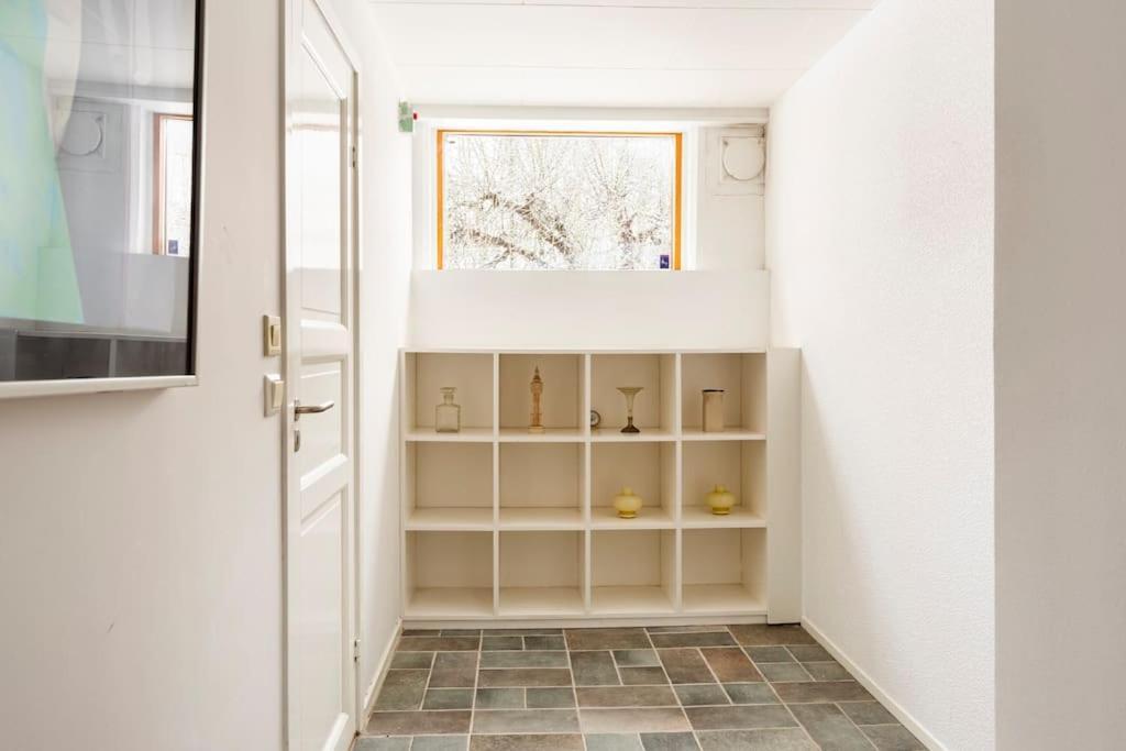 スンドビュベリLaegenhet I Ett Hus Egen Ingangアパートメント エクステリア 写真